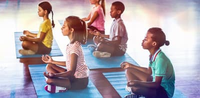 What to do if your child is distracted during study? How to help your child stay focused